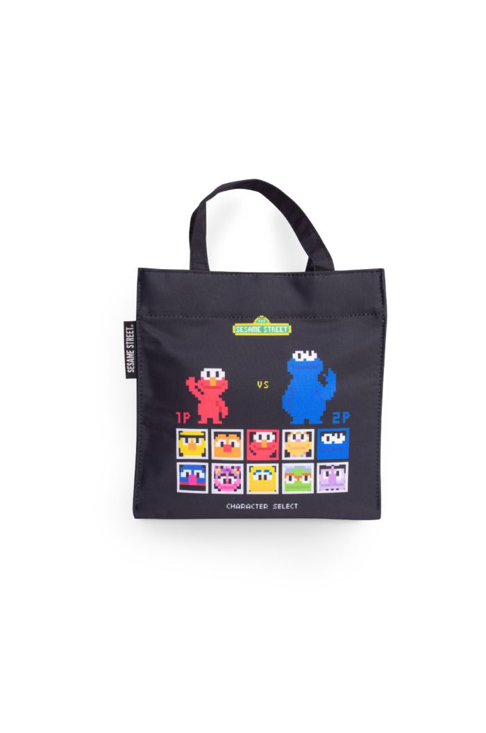 SESAME GAME LUNCH BAG BLACK 23.5cm x 23.5cm